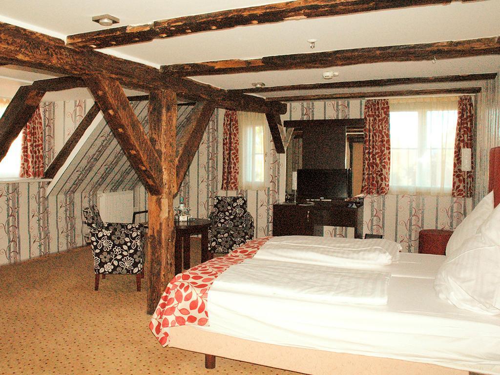 Maerchenhotel Bergen Auf Rugen Quarto foto